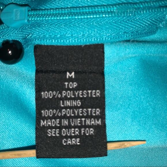 IZ Byer Women Ruffles Blouse Sleeveless Hidden Side Zipper Full Lining S… - Picture 9 of 12